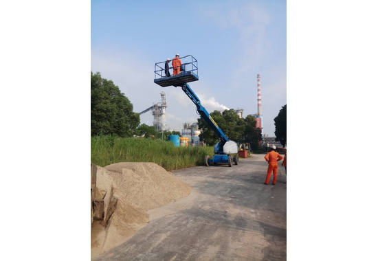 Xe Nâng Người Genie SB60 20m – Tầm Với 16m, Linh Hoạt & Tiết Kiệm