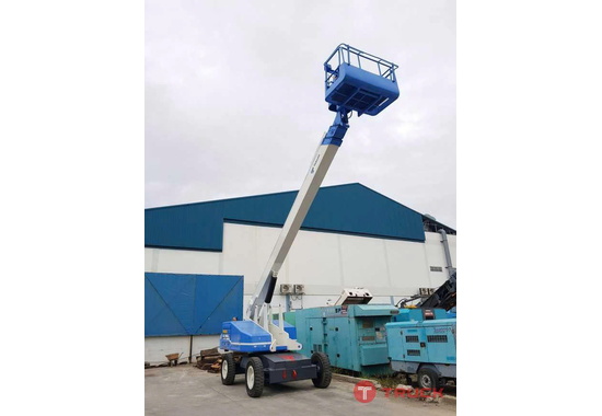 Xe Nâng Người TADANO AW-215TG 23.5m – Linh Hoạt, An Toàn, Đa Năng