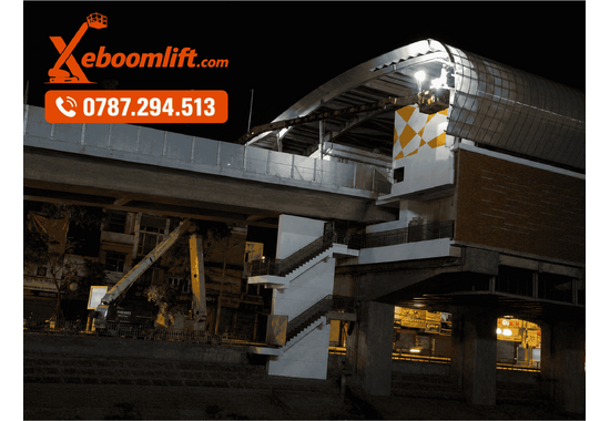 Xe Nâng Người Grove AMZ 13XT 41m – Tầm Với Xa 21.3m, Hiệu Suất Vượt Trội